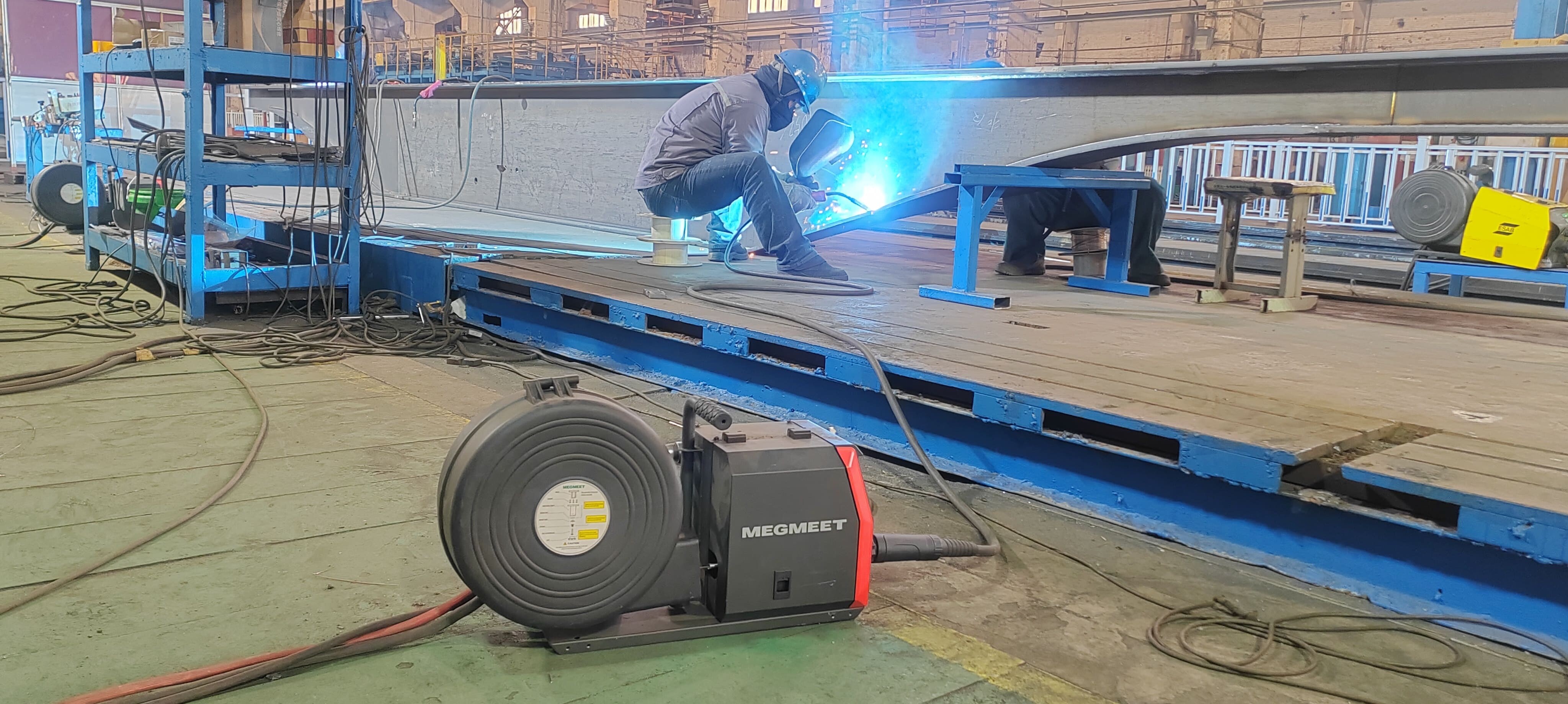 welding railway chassis with Megmeet Ehave2 CM multiprocess welder.jpg